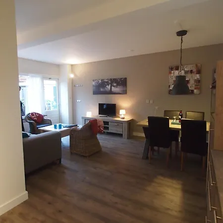 Wilhelminastraat 21 Vakantiehuis *